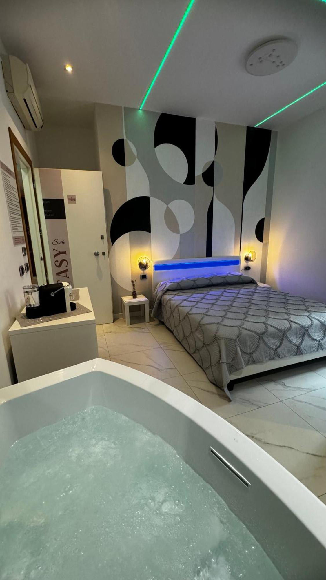 Cagliari Love Suite Экстерьер фото