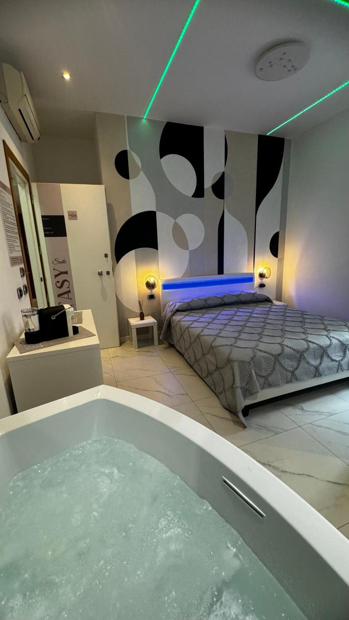 Cagliari Love Suite Экстерьер фото