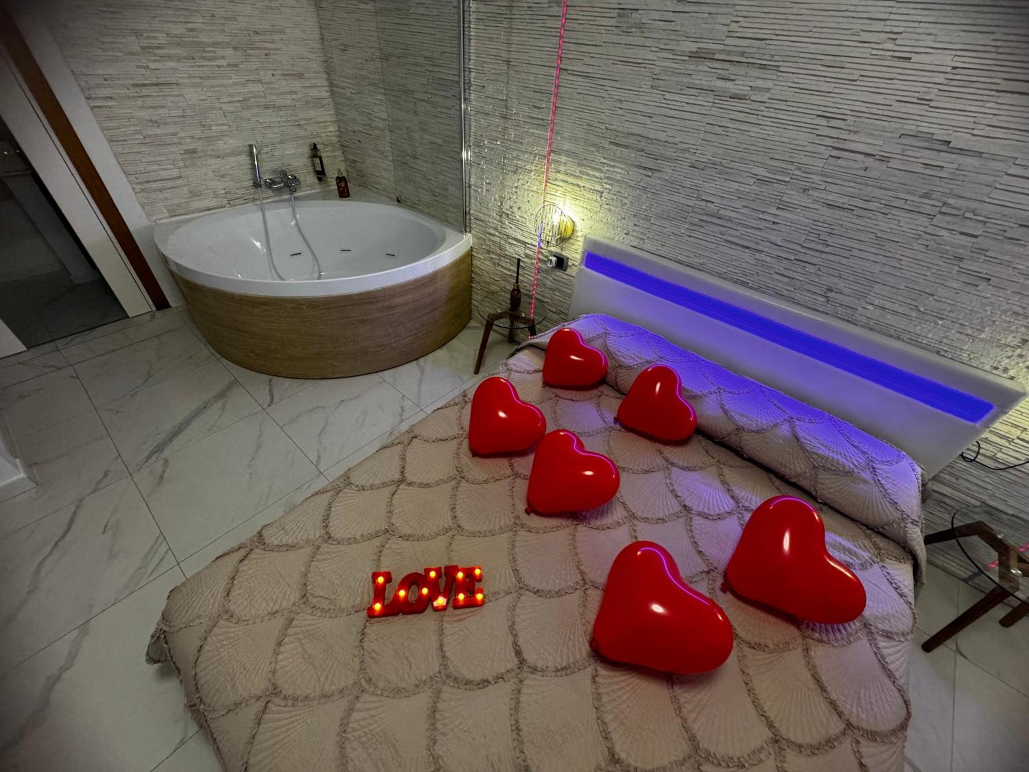 Cagliari Love Suite Экстерьер фото